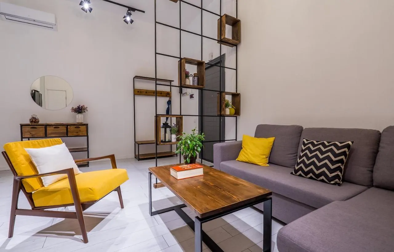Irina'S Cozy Apartment In Old Тбилиси