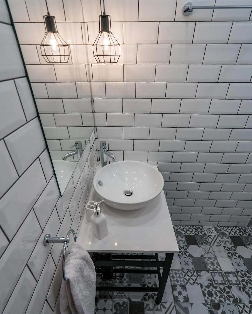 Irina'S Cozy Apartment In Old Тбилиси