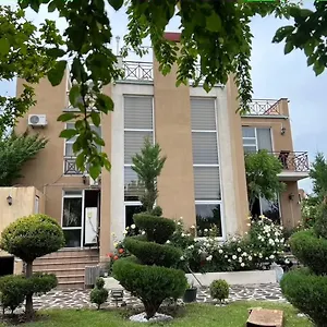 Вилла Rose Garden Palace, Тбилиси